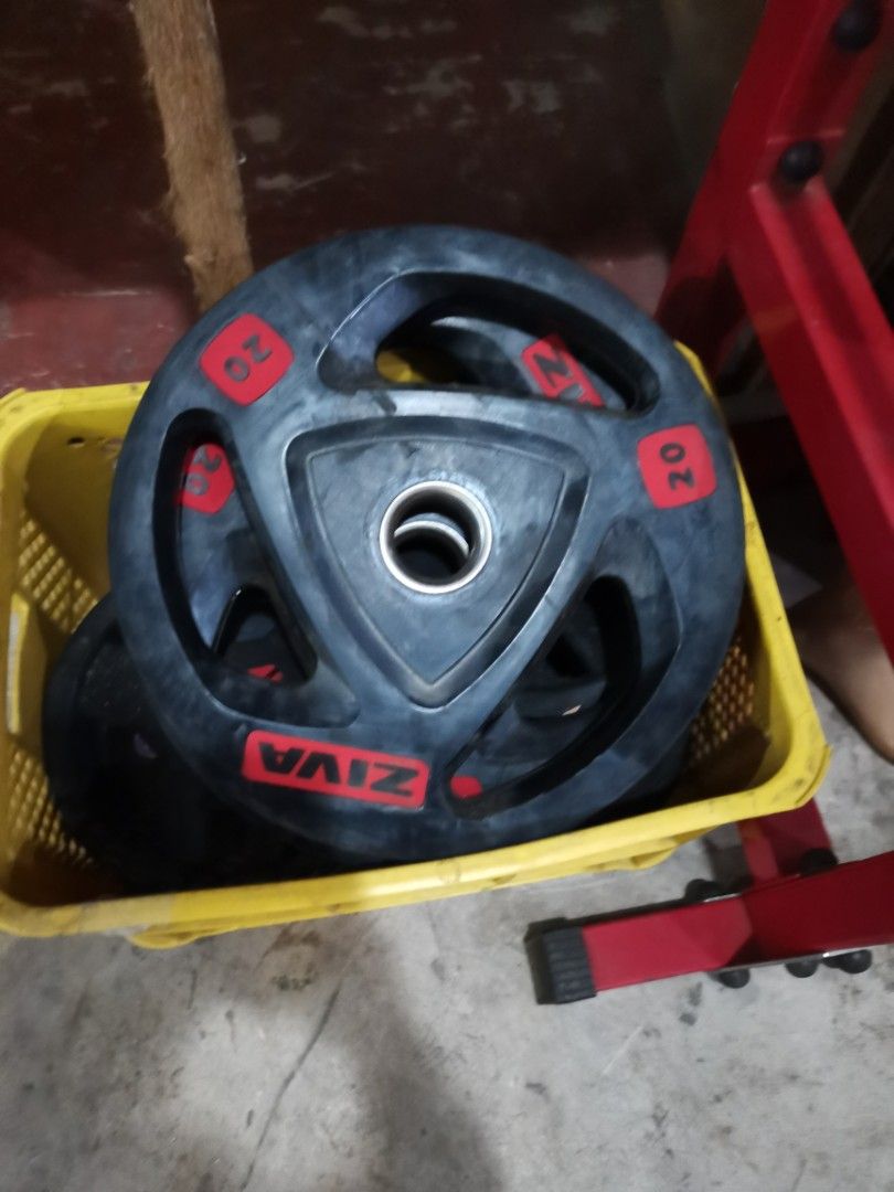 Plate for barbell w/ holder (Category: Weights & Dumbbells) located in San Pedro. Submitted by tristanjapansurplus (Listing ID 1374856194, Image 2). Description: Ptpa Forsale for pick up Barbell plates Selling 4000 all in good condition Olympic size hole Take all 09975328855 09915252285 Mojica family b10 L2 filinvest homesite brgy bagong silang san pedro laguna.