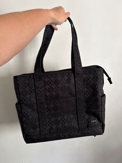 （分類：）位於 。 由 kazafip 提交（商品編號 1374717731，圖片 1）。簡介： 。
