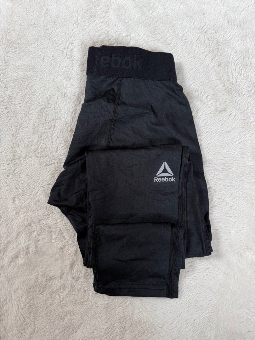 Reebok Black Compression Pants - L (Category: Activewear) located in Manila. Submitted by meisu_mnl (Listing ID 1374703167, Image 3). Description: 🔥 Reebok Compression Pants 🔥 Excellent condition / Like New athletic leggings perfect for gym, running, training and sports activities. Brand: Reebok Size: Large Waist: 22-34 inches Length: 34 inches Color: Black Condition: Like New ✔ Stretchable compression fabric ✔ Lightweight and breathable ✔ Comf