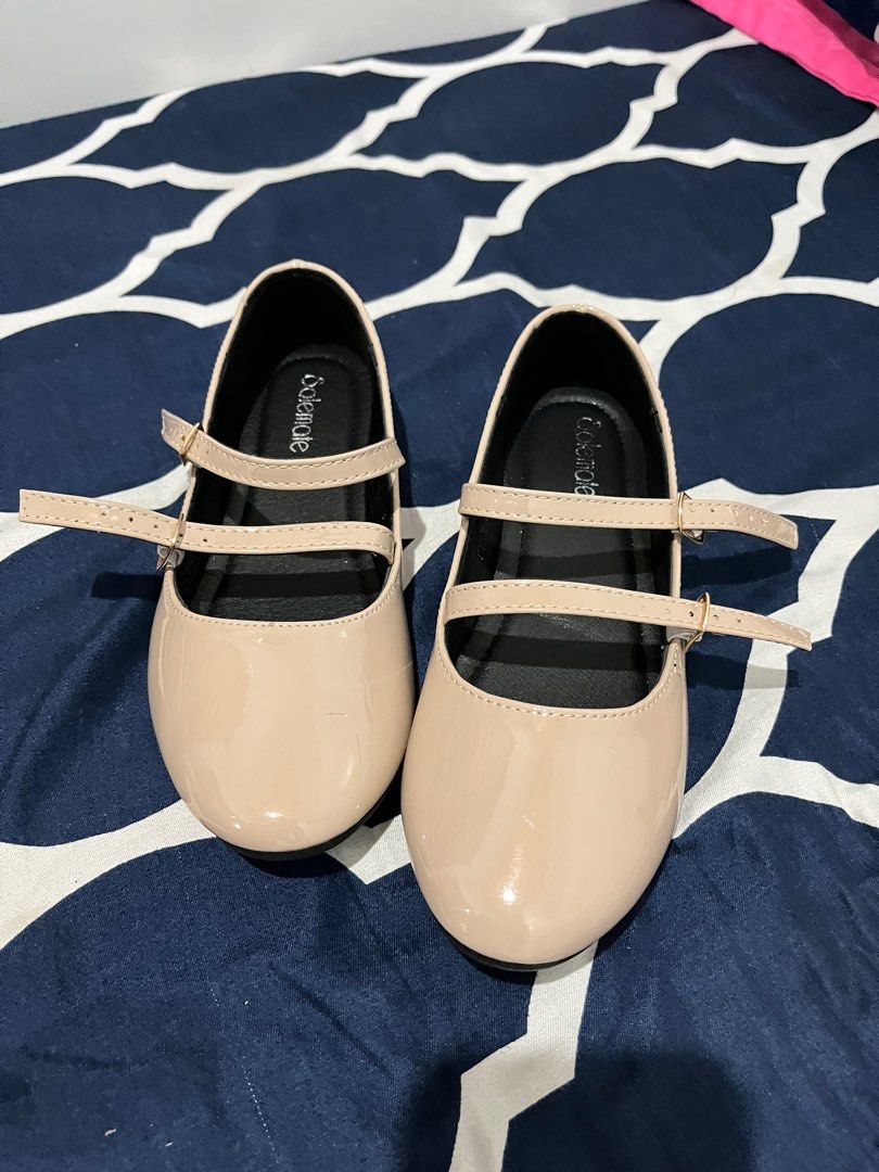 Solemate nude flats (Category: Flats & Sandals) located in Malolos. Submitted by sshoooo (Listing ID 1374720326, Image 1). Description: Bought it for 599 Never been used Size 8 For reference: (I'm Size 6 in US SIZE and it fits perfectly well) .