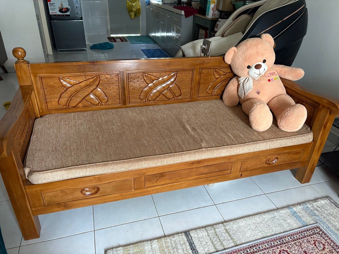 SOLID JATI daybed (Category: Sofas) located in Petaling Jaya. Submitted by umarzara89 (Listing ID 1374832495, Image 2). Description: Solid jati daybed Free with big teddybear Can fit 4 people Together with the cushion RM1,300 4 months only, Reason selling : changing to small sofa. Too big..