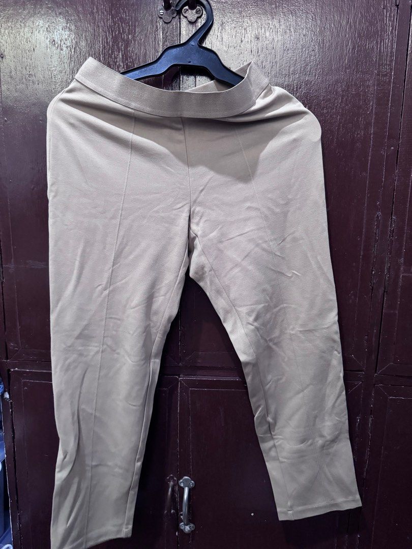 Spandex Pants (Category: Other Bottoms) located in Mandaluyong City. Submitted by ksc_stuff (Listing ID 1374717097, Image 1). Description: .