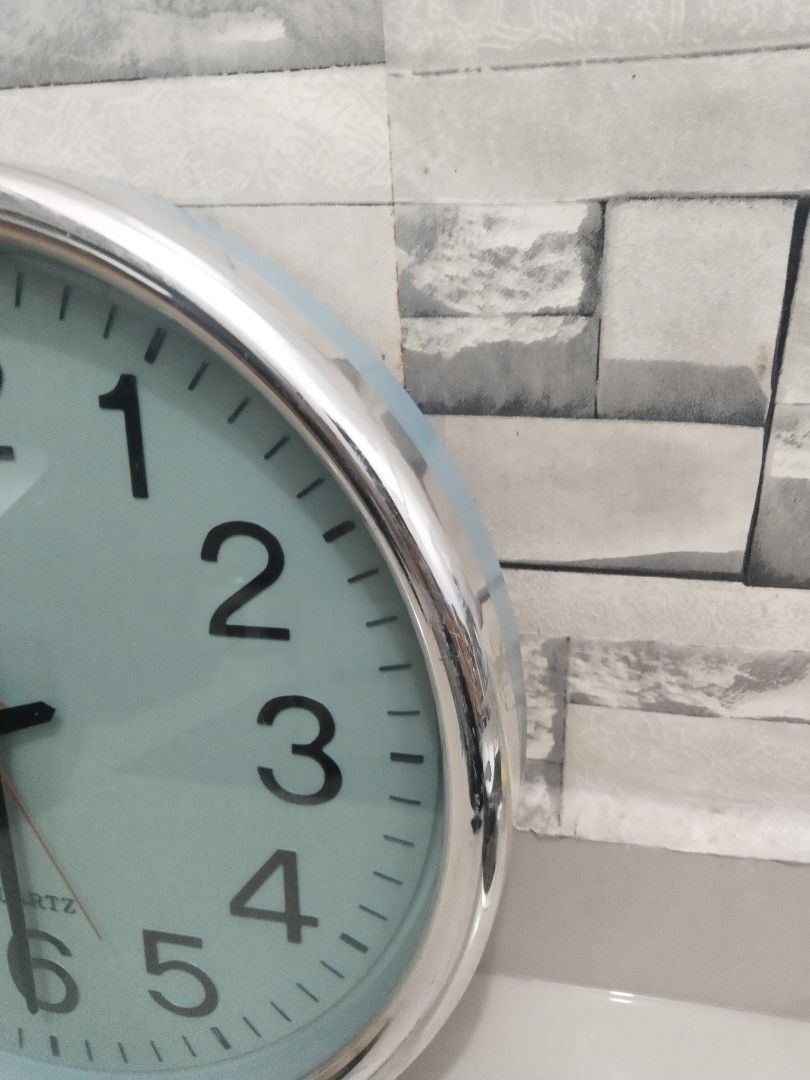 Super Sale! Affordable Big Quartz Wall Clock 😍👌 (Category: Clocks) located in Malolos. Submitted by afford.japan (Listing ID 1374856459, Image 2). Description: Super Sale! Affordable Big Quartz Wall Clock 😍👌.