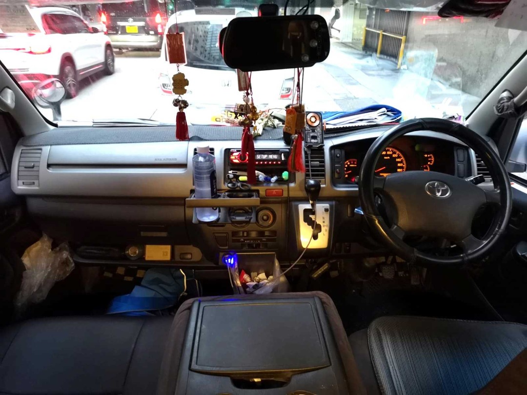 Toyota HIACE 3.0 DELUXE EURO 5 Auto62863128297858112