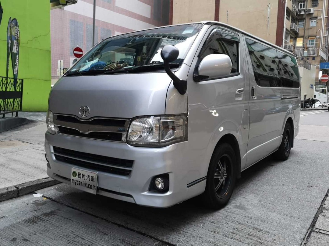 Toyota HIACE 3.0 DELUXE EURO 5 Auto628631282978581112
