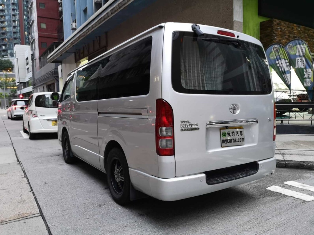 Toyota HIACE 3.0 DELUXE EURO 5 Auto62863128297858111