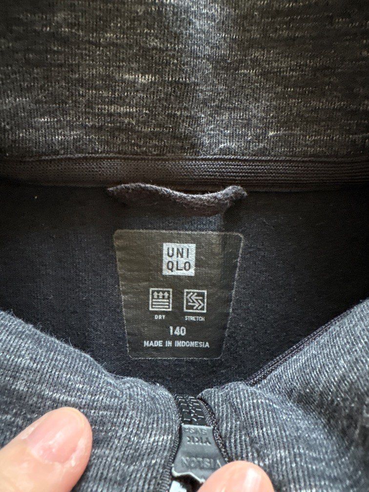 Uniqlo Jacket (Category: Babies & Kids Fashion) located in Singapore. Submitted by hellowu (Listing ID 1374715355, Image 3). Description: .