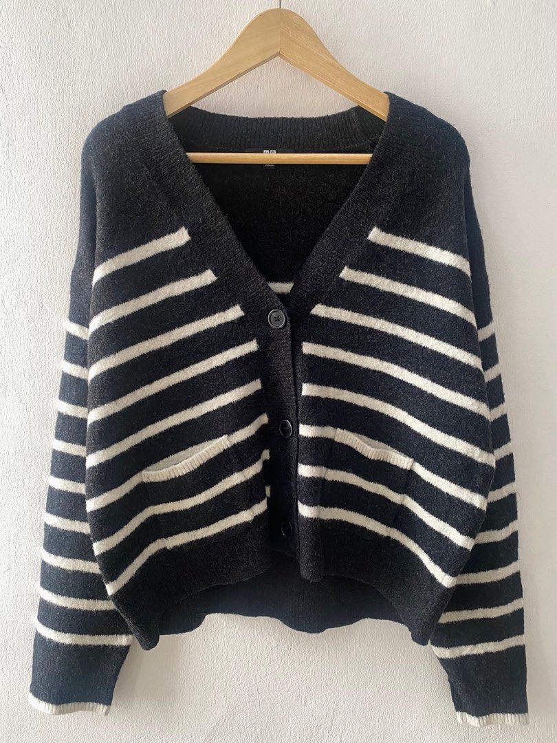 UNIQLO SOUFFLE YARN VNECK CARDIGAN WITH POCKET IN STRIPED/SALUR