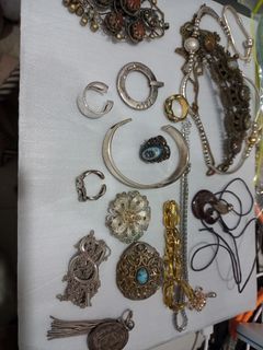 (Category: ) located in . Submitted by singapore_watch_museum (Listing ID 1374827114, Image 1). Description: .