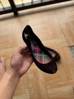 (Category: ) located in . Submitted by thrift_by_biji (Listing ID 1374819553, Image 1). Description: .