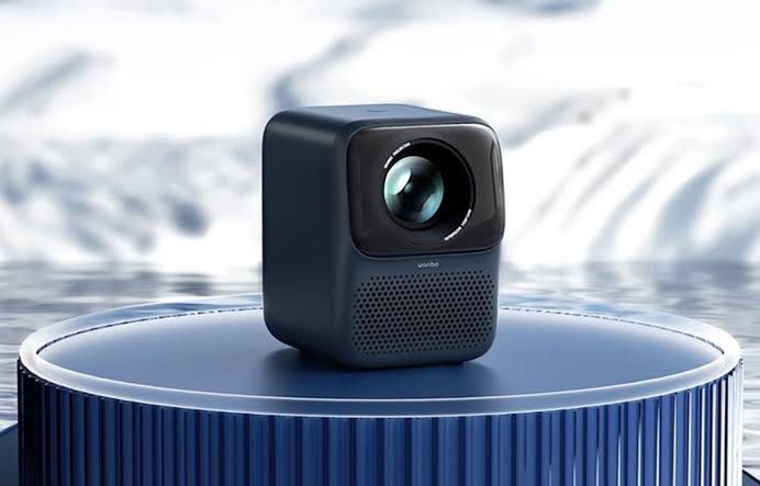 Wanbo New T2 Max Projector 4K (Category: Projectors) located in San Jose del Monte. Submitted by pot_pot28 (Listing ID 1374715618, Image 1). Description: Wanbo New T2 Max Projector 4K What is included? 1. Wanbo New T2 Max Projector 4K 2. Projector bag 3. Tripod stand Add 1k for Google Chromecast for Google TV.