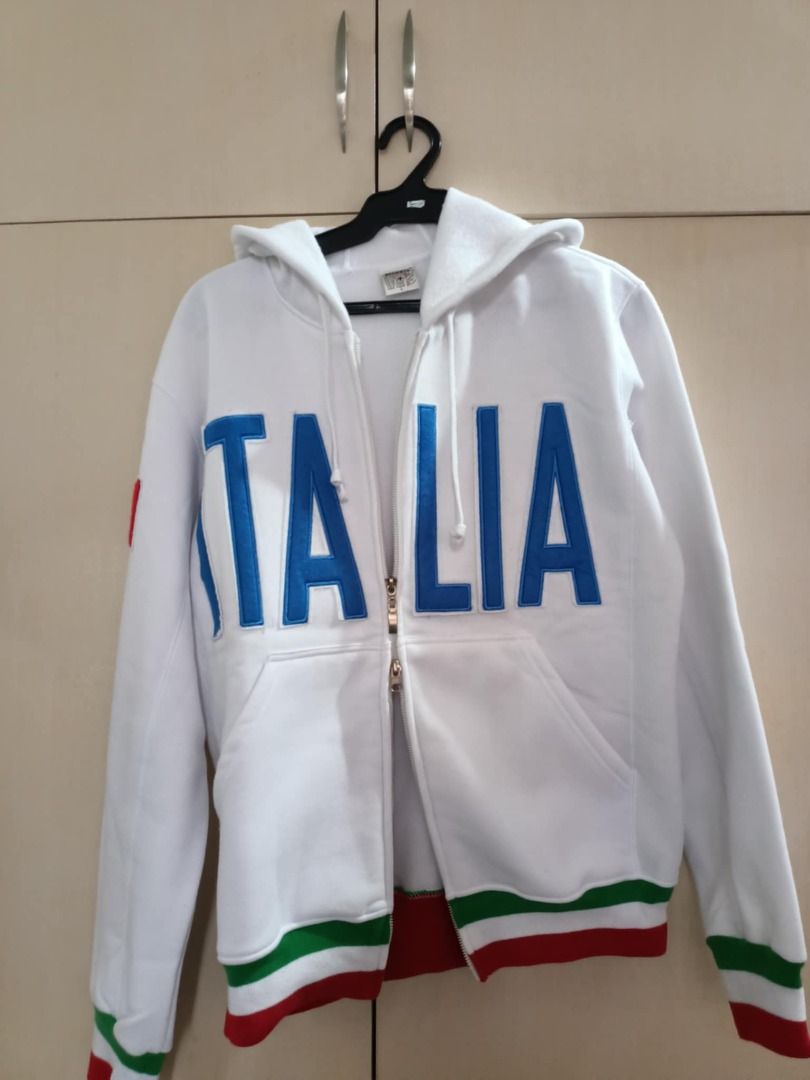 Y2K ITALIA Double-zip Hoodie (Category: Coats, Jackets and Outerwear) located in Quezon City. Submitted by niqcb (Listing ID 1374733068, Image 3). Description: Shoulder - 19in Length - 26in Sleeve length (from shoulder) - 24in Gartered Bottom and Cuffs Used only once, nakatambak na ever since. Issue: Stain by armpit Location: Tandang Sora, Quezon City .