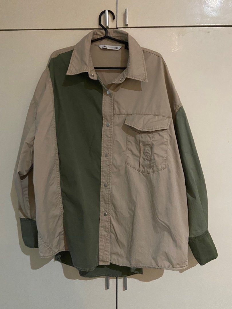 Zara overshirt (Category: Shirts) located in Pasig City. Submitted by preluvde (Listing ID 1374864493, Image 1). Description: Medium Oversized So nice in actual.
