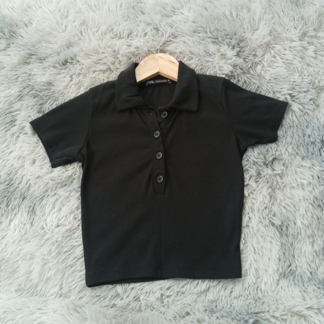 ZARA TOPS (Category: Others Tops) located in Bulacan. Submitted by des_declutter (Listing ID 1374742712, Image 1). Description: BASIC TOPS PHP 70 EACH. TAKE ALL FOR 250 PESOS PLUS A FREEBIE. SIZE XS TO SEMI MEDIUM NO ISSUE AT ALL. RARELY USED Delivery via J&T 🚚 Payment first via Bank transfer (Eastwest), Gcash or Maya Location: Bulacan.