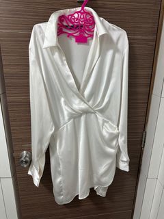 (Category: ) located in . Submitted by sellingjoitems (Listing ID 1374814706, Image 1). Description: .