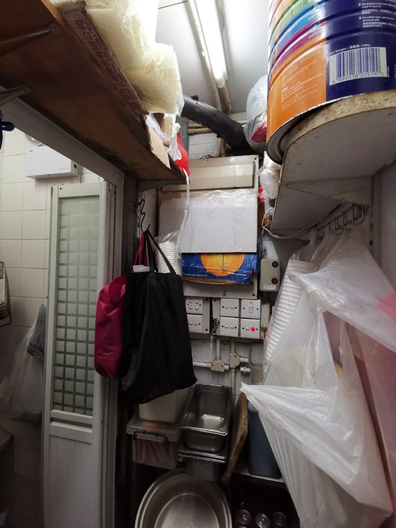 Shop for rent, single-side shop unit at Yuk Wah Lane63438637412353114