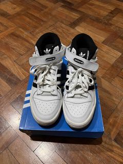 (Category: ) located in . Submitted by clothes_co (Listing ID 1375014893, Image 1). Description: .