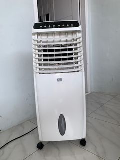 (Kategori: ) berada di . Dikirim oleh prelovedmamamau (ID iklan 1374927217, Gambar 1). Deskripsi: .
