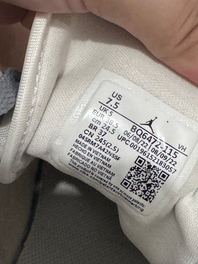 Air Jordan 1 Mid Gray (Category: Sneakers) located in Taguig. Submitted by bncdnc (Listing ID 1374910021, Image 3). Description: Used 4x only Air Jordan 1 Mid Colour Shown: Sail/White/Stealth No Box Size 24.5cm .