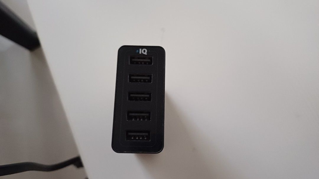 Anker multi USB 3pin power adapter62863060172803111