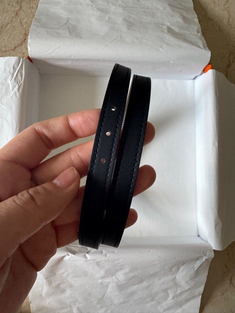 Authentic Hermes Ancres Belt (Category: Luxury Accessories) located in Quezon City. Submitted by breakmyfashion (Listing ID 1374957782, Image 2). Description: Size: 70 Comes in full set with receipt, box, paperbag and dust bag. Material: Swift Epsom Leather.
