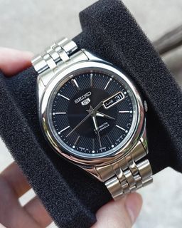 (Category: ) located in . Submitted by watchcycle6100 (Listing ID 1374995551, Image 1). Description: .