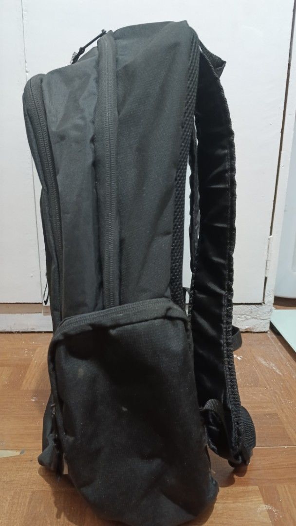 Men's Backpack (Category: Backpacks) located in Taytay. Submitted by reese511 (Listing ID 1374927822, Image 3). Description: .