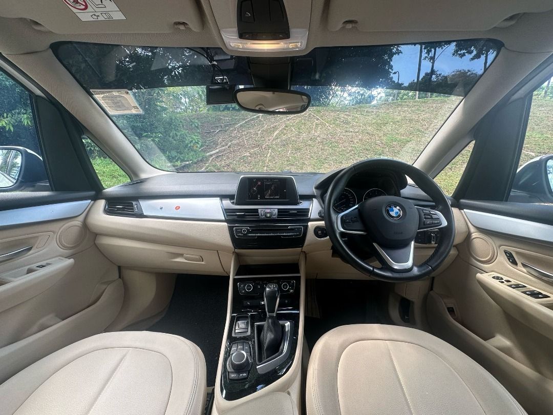 BMW 216D (7 Seater) .Available immediately . Long term rental . Grab Car | PHV car | Personal car (Category: Car Rental) located in Singapore. Submitted by ryde_rentals (Listing ID 1374909564, Image 3). Description: 𝐏𝐇𝐕 / 𝐏𝐄𝐑𝐒𝐎𝐍𝐀𝐋 / 𝐂𝐎𝐑𝐏𝐎𝐑𝐀𝐓𝐄 / 𝐃𝐄𝐋𝐈𝐕𝐄𝐑𝐈𝐄𝐒 🌟 ➡ 𝐁𝐄𝐍𝐄𝐅𝐈𝐓𝐒: ✅ Food, Parcel & Deliveries ✅ Eligible for GoJek & Grab & Ryde Incentive ✅ Referral Rental Rebates ✅ Add-on CDW Compulsory ✅ Replacement Car 