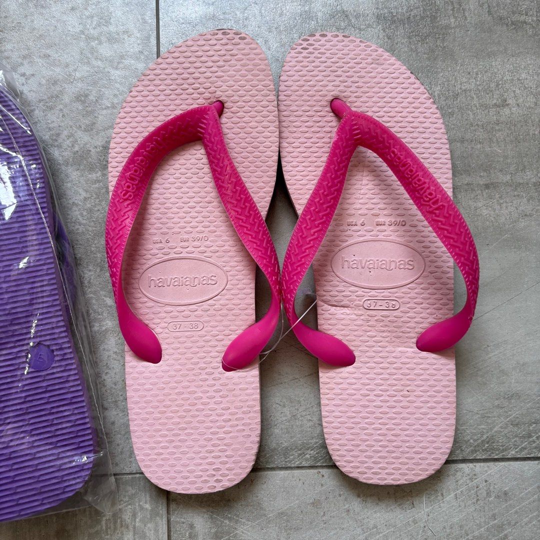 Brand new Auth Havaianas FlipFlops (Category: Sandals) located in Singapore. Submitted by yinluvsbear (Listing ID 1374962283, Image 2). Description: Size 37/38 Both brand new unworn A little dirt marks on the pink pair Selling both pairs together $5 for 2 pairs Self collect from my residence or via tracked mail Tracked mail additional $3.
