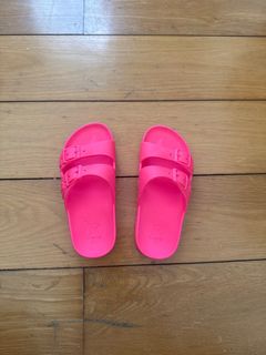 (Category: ) located in . Submitted by barkaf (Listing ID 1374898353, Image 1). Description: .