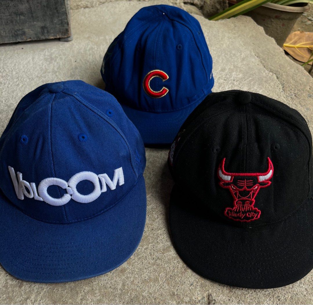 CAPS ASPACK (Category: Caps & Hats) located in Carcar. Submitted by thrift_kidd (Listing ID 1374940174, Image 1). Description: DM LANG Both legit/authentic Sold chicago.