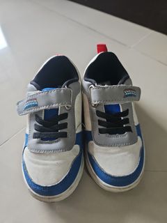 (Kategori: ) berada di . Dikirim oleh j.awardrobe (ID iklan 1374963386, Gambar 1). Deskripsi: .