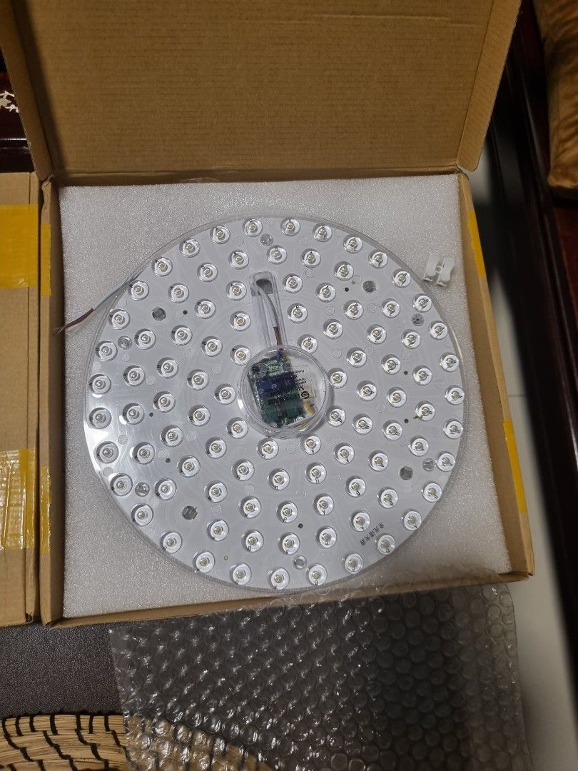 Ceiling light (Category: Lighting) located in Singapore. Submitted by rocky2225 (Listing ID 1375011600, Image 3). Description: bought the wrong size .also in pic is more than 8 inches diagonal price is $15 for 1 piece. I have 2 pieces..