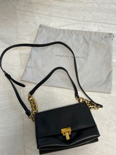 （分類：）位於 。 由 alm_oyy 提交（商品編號 1374935674，圖片 1）。簡介： 。