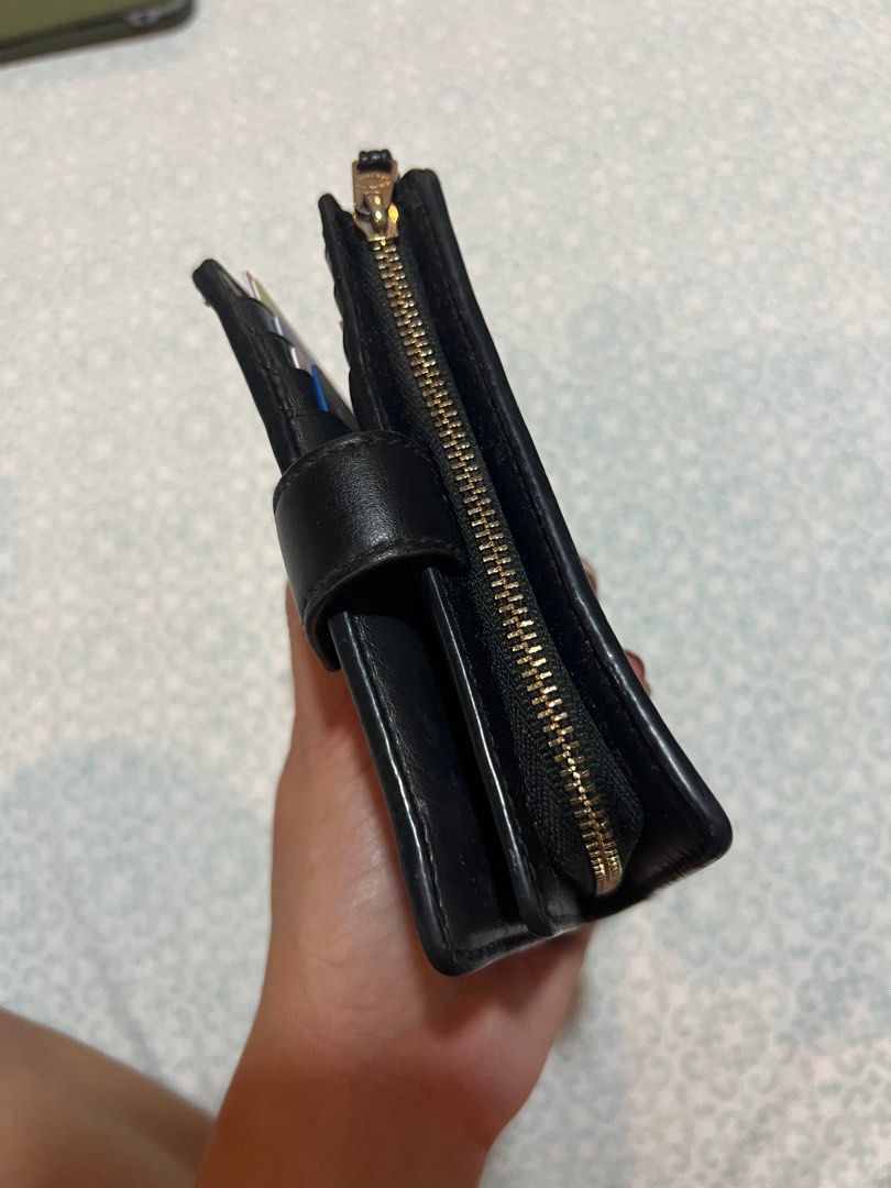 Coach wallet (Category: Luxury Bags & Wallets) located in Cebu City. Submitted by jasminfernandez (Listing ID 1374973208, Image 3). Description: .
