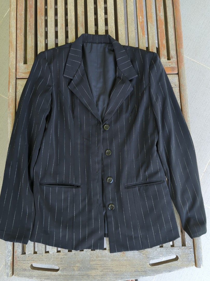 Custom Blazer Black with fine pin stripe (Category: Coats, Jackets and Outerwear) located in Taguig. Submitted by hlco13 (Listing ID 1374916238, Image 1). Description: Fits M.