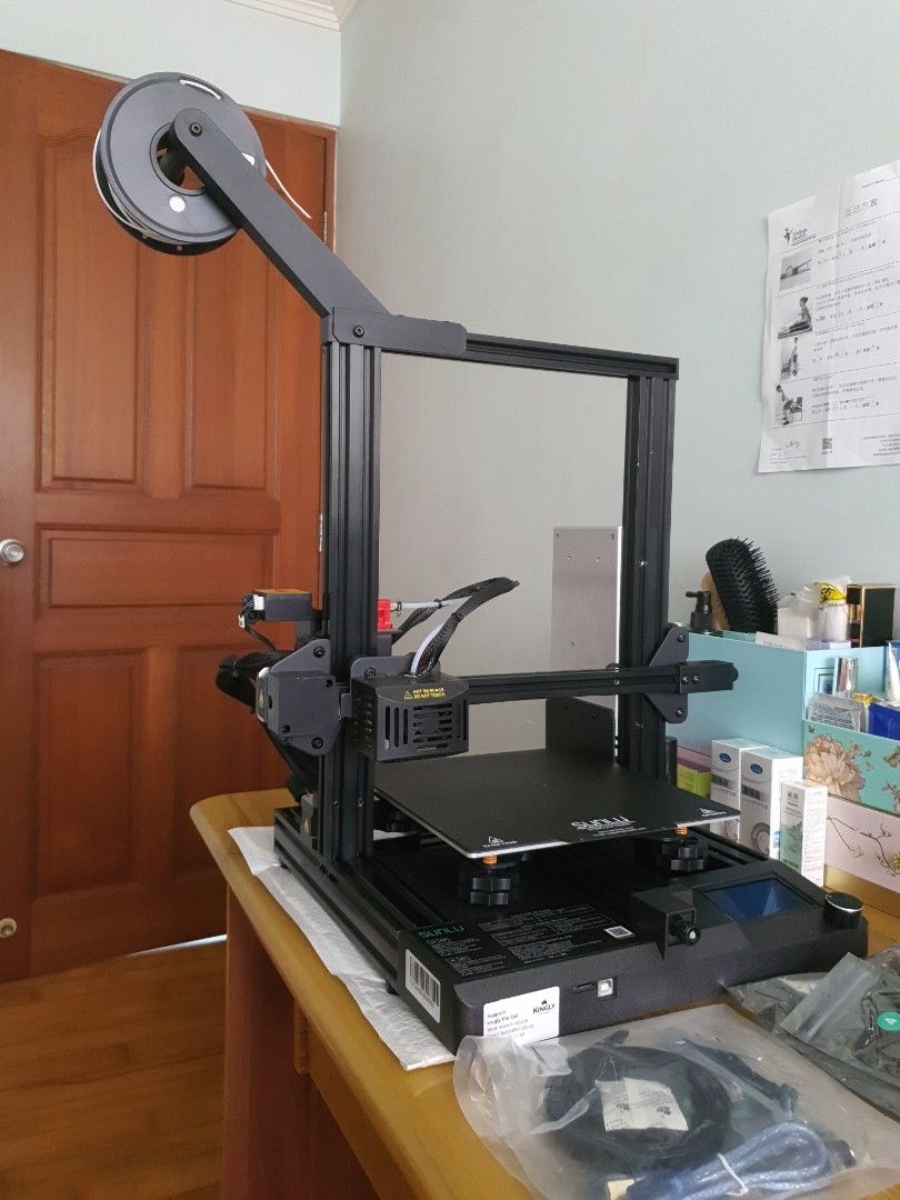 3D Printer (Category: Printers, Scanners & Copiers) located in Singapore. Submitted by luvhellokitty (Listing ID 1318507965, Image 3). Description: Printer used only once for the course. Product name : FDM 3D Printer Model name : T3 Package size : 530*490*270mm Net weight : 8.65kg Gross weight : 10kg Plug type : UK ***Once item sold, no return and refund..