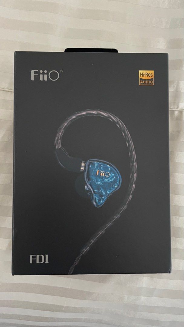 FiiO FD1 Dynamic In Ear Year Phone (Category: Earphones) located in Singapore. Submitted by 89_phil (Listing ID 1374908809, Image 1). Description: Good for Audiophile 3.5 mm Audio Jack Full complete box RFS - impulse buy then decided to stay on wireless earphones 😀.
