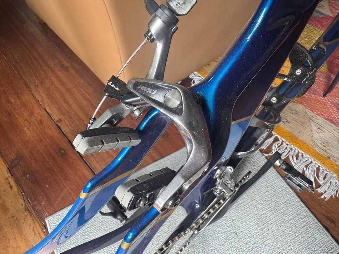 Full Carbon Triathlon Bike (Category: Bicycles) located in Quezon City. Submitted by ramonvinzon (Listing ID 1375080438, Image 3). Description: Planet X Triathlon / TT Full Carbon Bike (Small) 📌 Custom Painted by JakeNJane 📌 SRAM RED 10spd Groupset - rare carbon R2C (return-to-center) shifters, carbon RD, FD, super light RED cassette, RED super light Calipers 📌 Profile Design Aerobar 📌 Fabric Tri Saddle Size: Small (5’0-5’6) 💰STEAL PRICE: 25