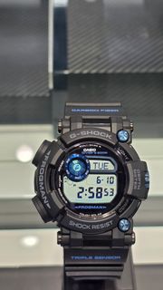 (Category: ) located in . Submitted by watch.benz (Listing ID 1374974944, Image 1). Description: .