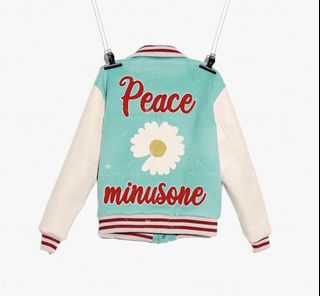 (Category: ) located in . Submitted by shopshopbuybuy. (Listing ID 1374901118, Image 1). Description: .