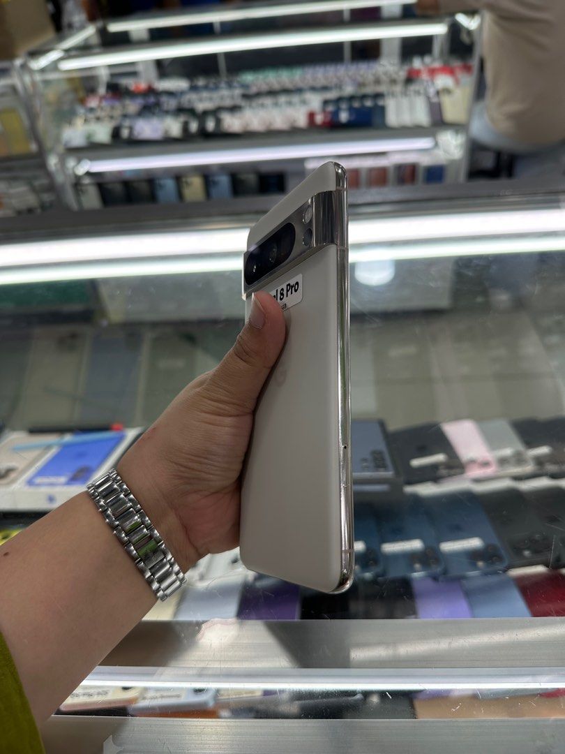 Google Pixel 8 Pro 256gb US Variant FU 95% makinis (Category: Google Pixel) located in San Juan City. Submitted by javedsgadgetshop (Listing ID 1374977408, Image 3). Description: INSTALLMENT OPTIONS : SPAY LATER / GGIVES / CREDIT CARD! WE BUY AND SELL SO PWEDE MAGBINTA OR SWAP ! Quick Specs : Google Pixel 8 Pro •256gb •US Variant •Good batt health •Factory Unlock •95% Smoothness •No hidden issue | No Repaired •100% Authentic | Not Refurbished •w/