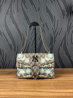 (Kategori: ) berada di . Dikirim oleh jogjaluxury (ID iklan 1375064634, Gambar 1). Deskripsi: .