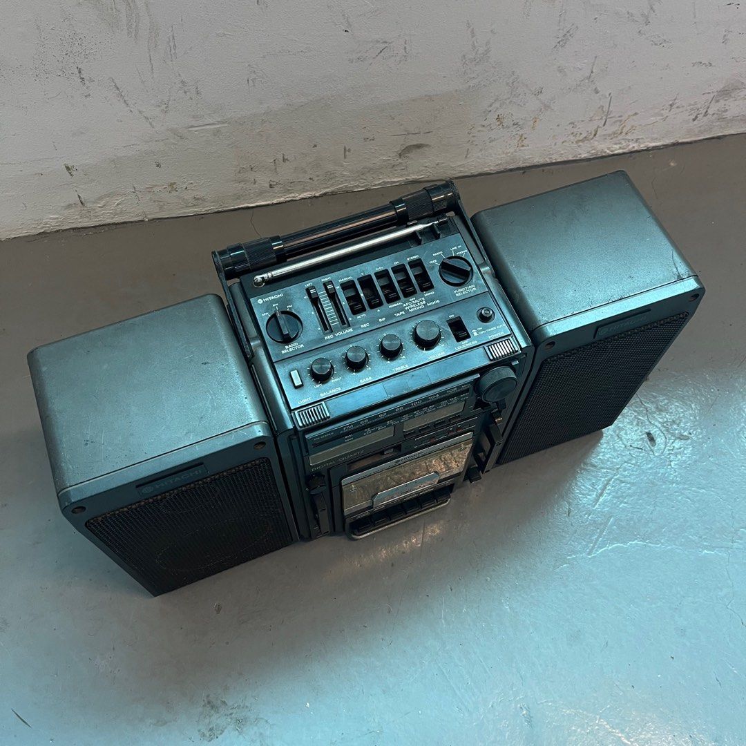 Vintage HITACHI TRK-9150W year 1970-80s high end boombox player