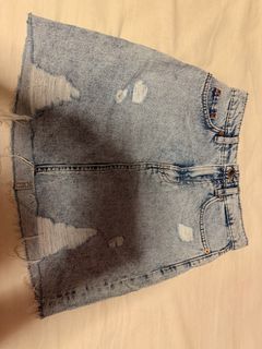 (Category: ) located in . Submitted by avvcloset (Listing ID 1374960720, Image 1). Description: .