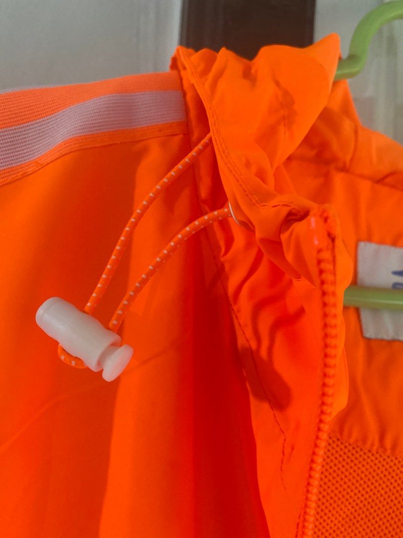 Jacket (Category: Coats, Jackets and Outerwear) located in Singapore. Submitted by raindrop123 (Listing ID 1374970922, Image 5). Description: New but no tap Cutting abit small L size but m or s can wear Meet up Mail +2.