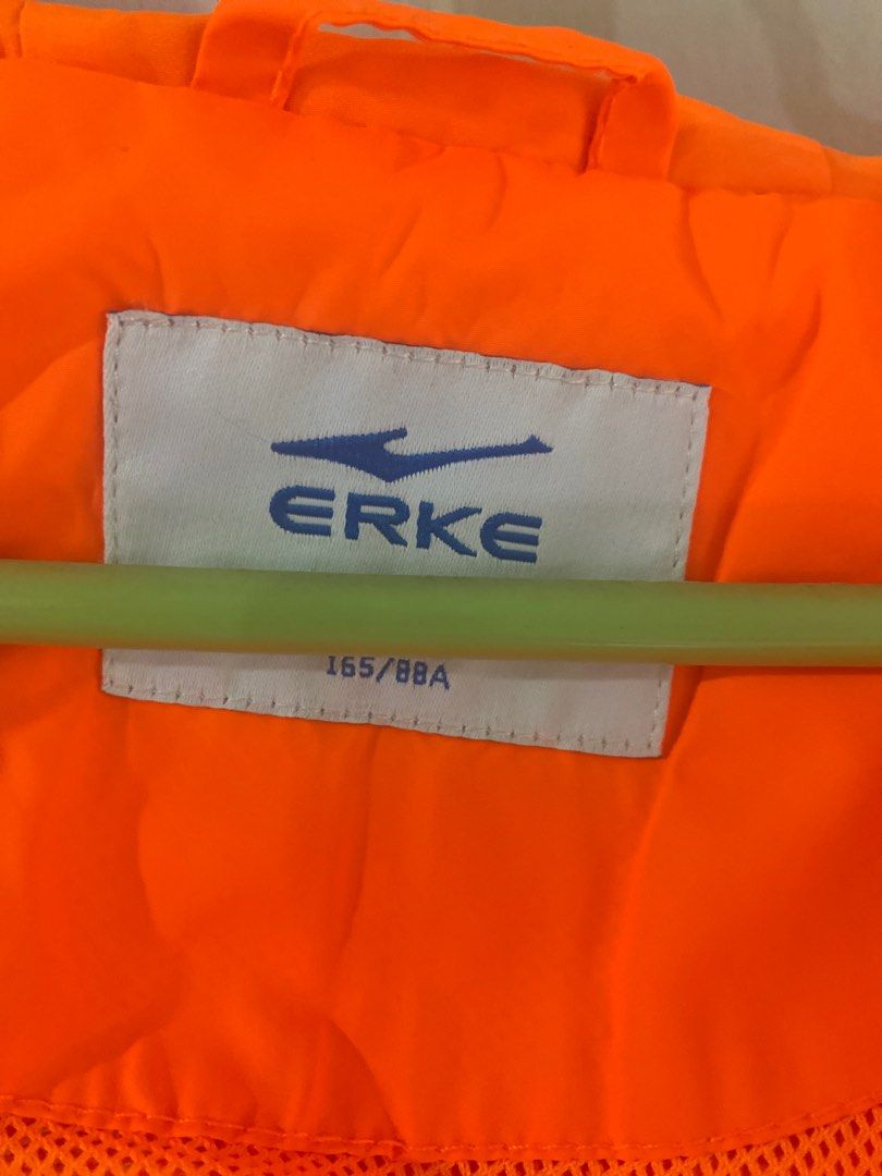 Jacket (Category: Coats, Jackets and Outerwear) located in Singapore. Submitted by raindrop123 (Listing ID 1374970922, Image 6). Description: New but no tap Cutting abit small L size but m or s can wear Meet up Mail +2.