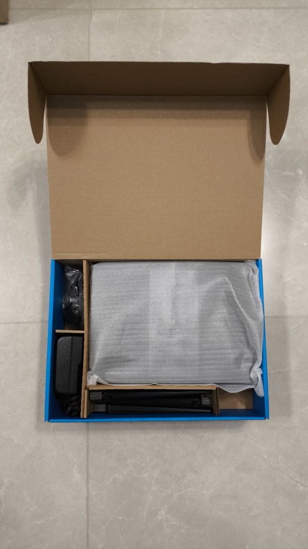 Linksys Dual Band MU-MIMO Wifi Router A7500-AH v2 (Category: Networking) located in Singapore. Submitted by jason_carousel (Listing ID 1375004946, Image 2). Description: Included: 1. EA7500-AH v2 router + 3 detachable antennas 2. Power adapter 3. Ethernet cable 4. User manual 5. Original box Features: - Dual Band (2.4GHz, 5GHz) for wireless connections - Supports MU-MIMO and beamforming - Dual-core processor for low latency data transfers - Multi