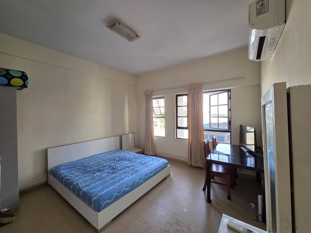(Category: ) located in . Submitted by tangqiang (Listing ID 1374884856, Image 1). Description: .