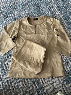 (Category: ) located in . Submitted by milicea_preloved (Listing ID 1374936841, Image 1). Description: .